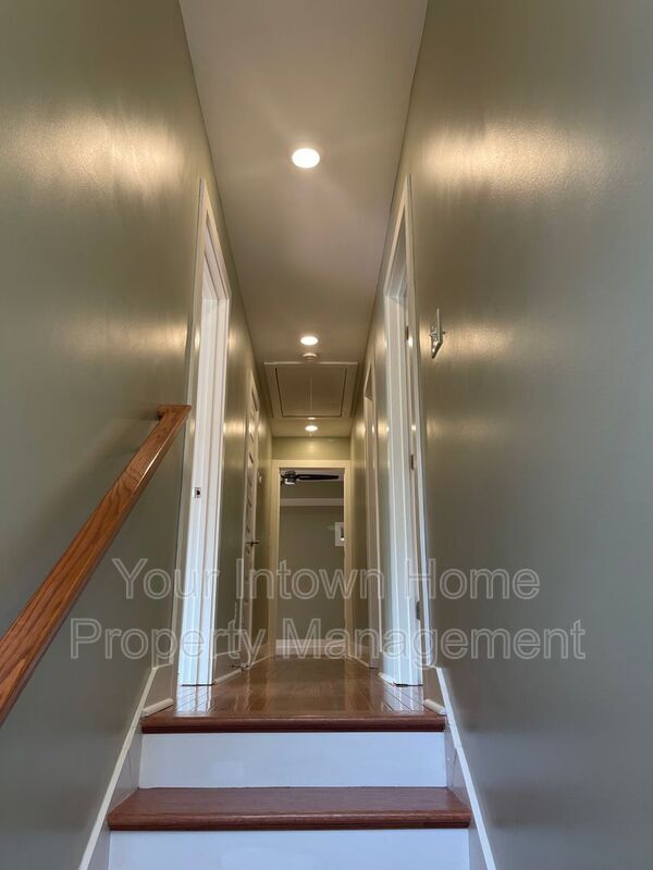 Building Photo - 797 Brownwood Ave SE