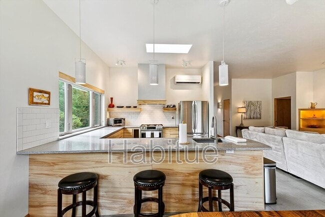 Building Photo - 6172 N Pierce Park Ln