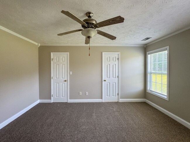 Building Photo - 274 Sanford Ct