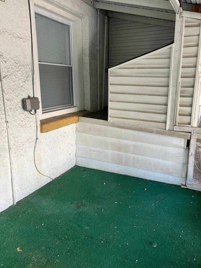 Building Photo - 5049 Chalgrove Ave
