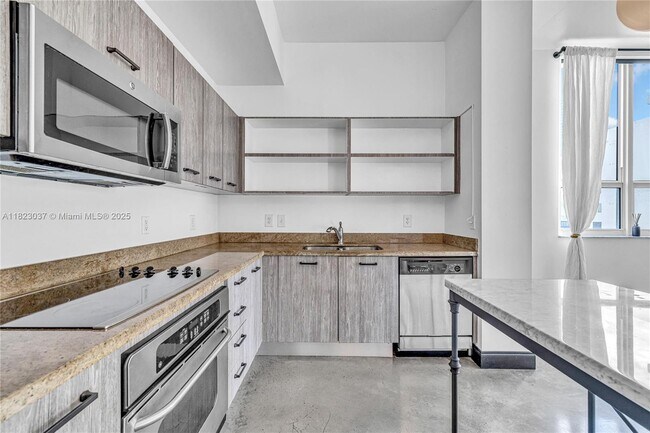 Building Photo - 2275 Biscayne Blvd Blvd