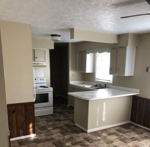 Building Photo - 6201 McDougal Dr
