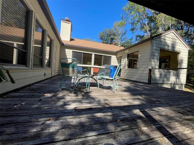 Building Photo - 2001 NW 15 Ave