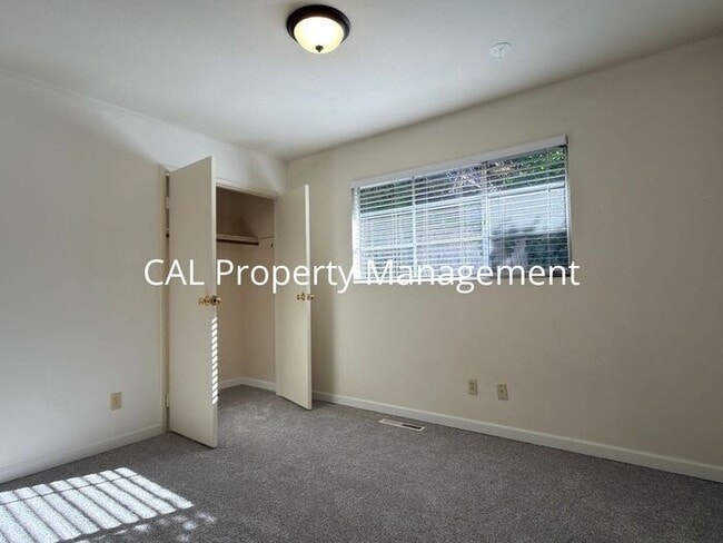 Building Photo - Beautiful 3-Bedroom Pebble Beach Home!