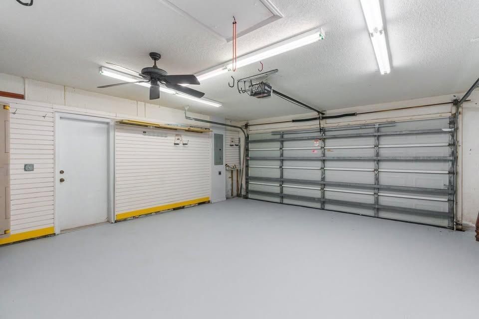 Building Photo - 4806 S Lee Rd