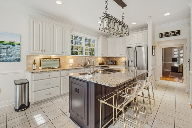 Building Photo - 21 Wallace Pate Dr