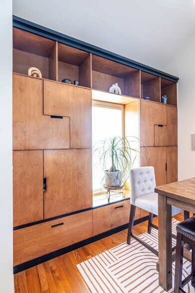 Building Photo - 69 Randolph St NE