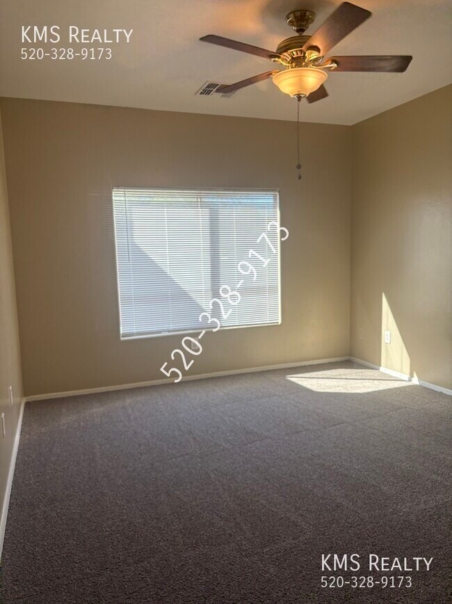 Building Photo - 3638 Drexel Manor Stra