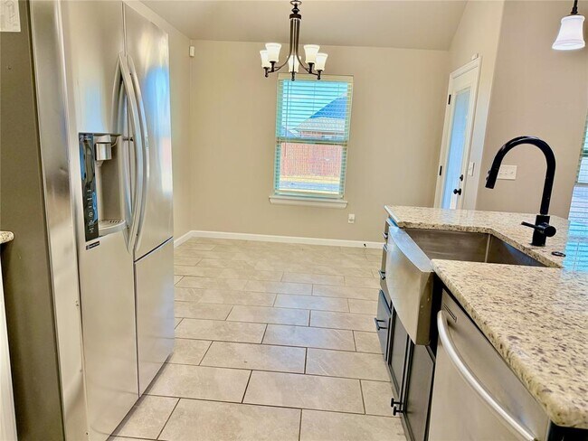 Building Photo - 3004 NW 183rd St