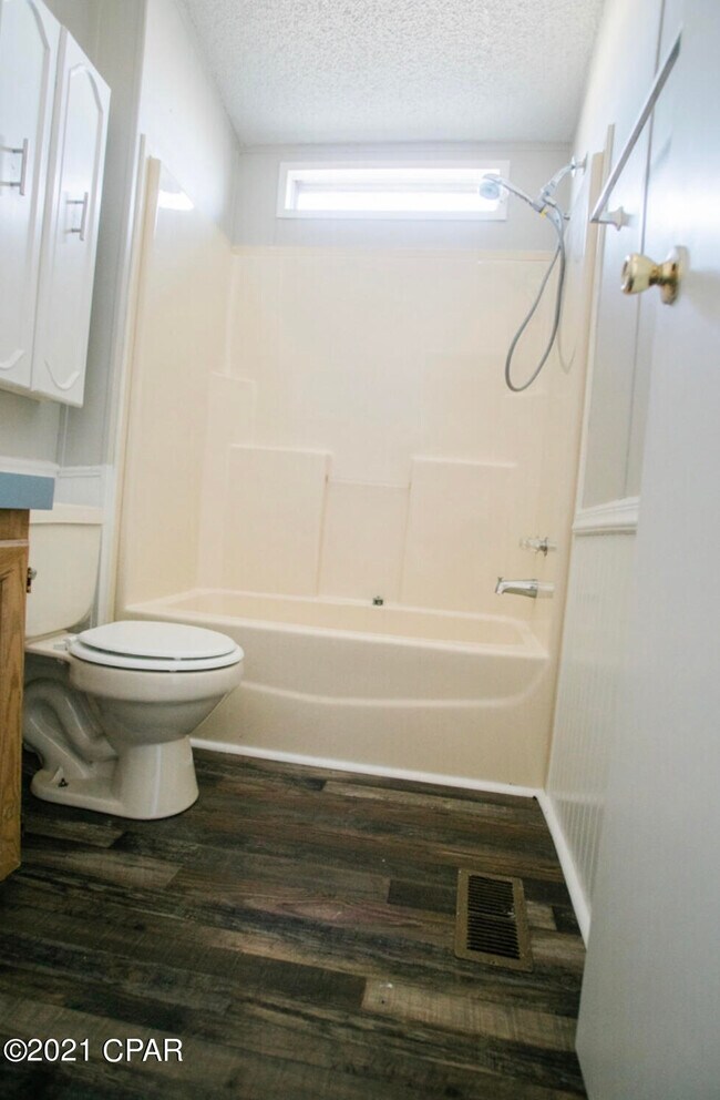 Building Photo - 6916 Sunrise Dr