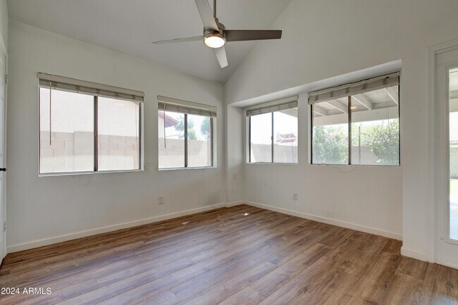 Building Photo - 1945 E Velvet Dr