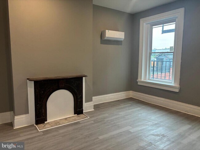 Building Photo - 2124 Maryland Ave