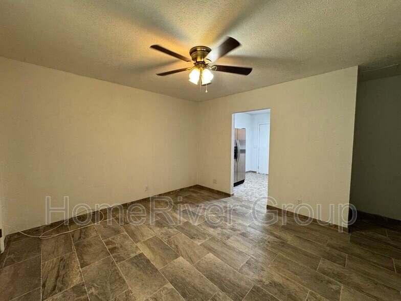 Building Photo - 5757 Antoinette Ln