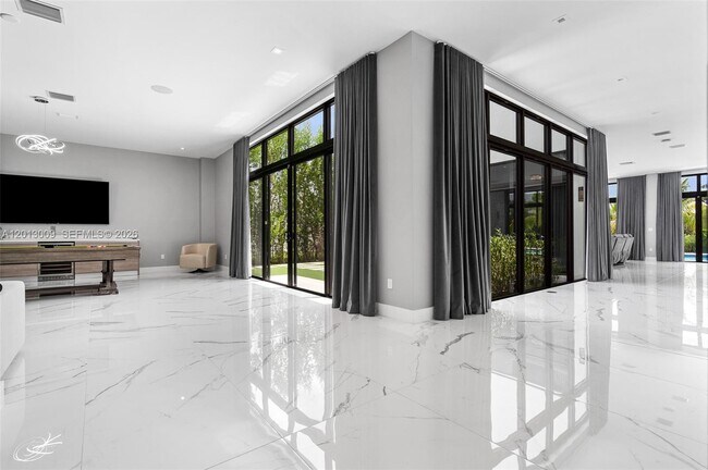 Building Photo - 16529 Botaniko Dr N