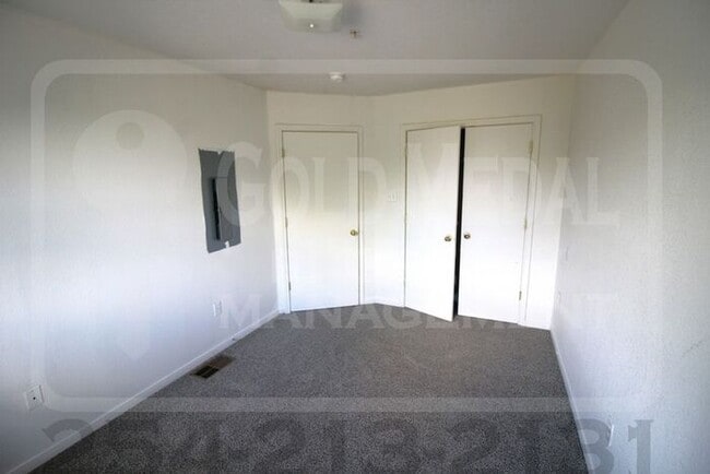 Building Photo - 1011 Lansberry Ct