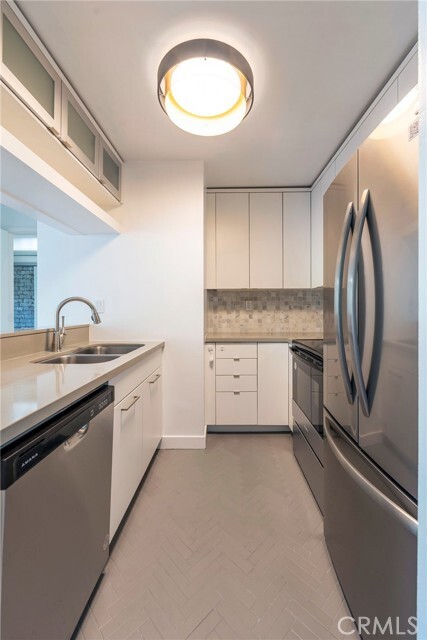 Building Photo - 1440 Veteran Ave