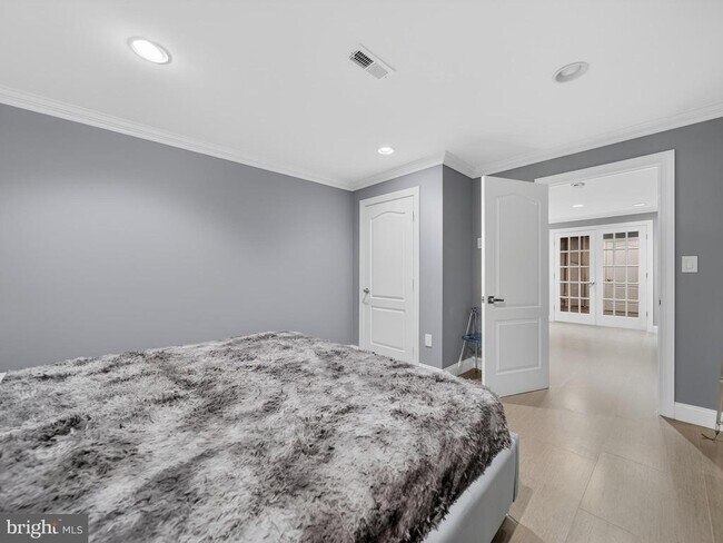 Building Photo - 11701 Winterset Terrace