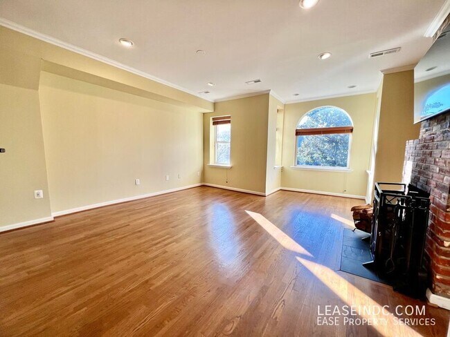 Building Photo - 1433 S Street NW-#3