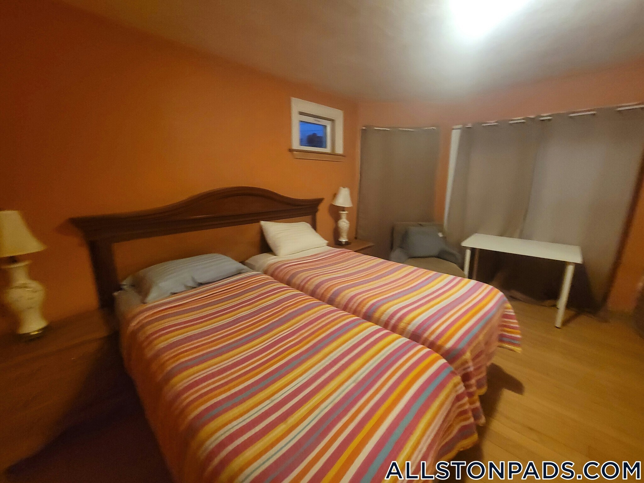 Building Photo - 17 Holman St