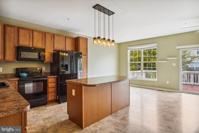 Building Photo - 152 Fieldstone Ct