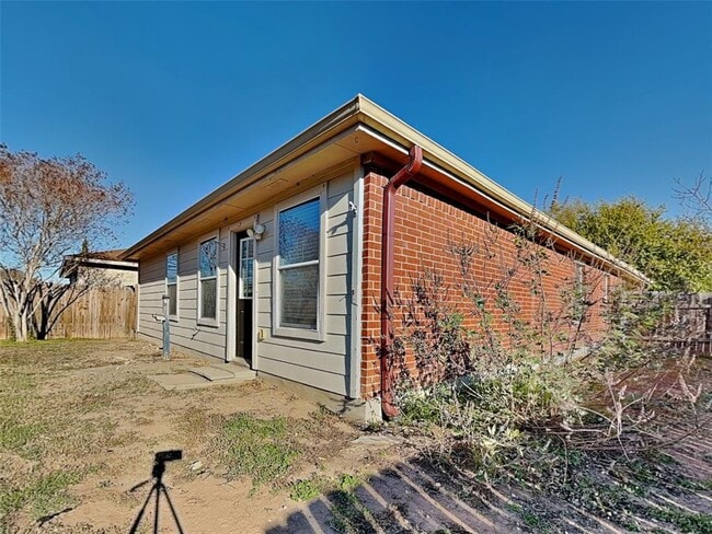 Building Photo - 12529 Sky Harbor Dr