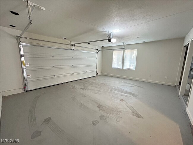 Building Photo - 5035 Meadow Grove Ct