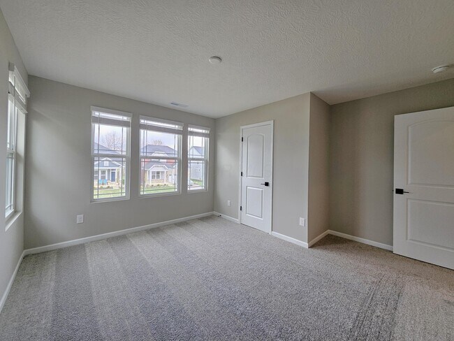 Building Photo - 8604 Apricot Wy