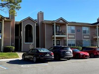 Building Photo - 2550 N Alafaya Trail