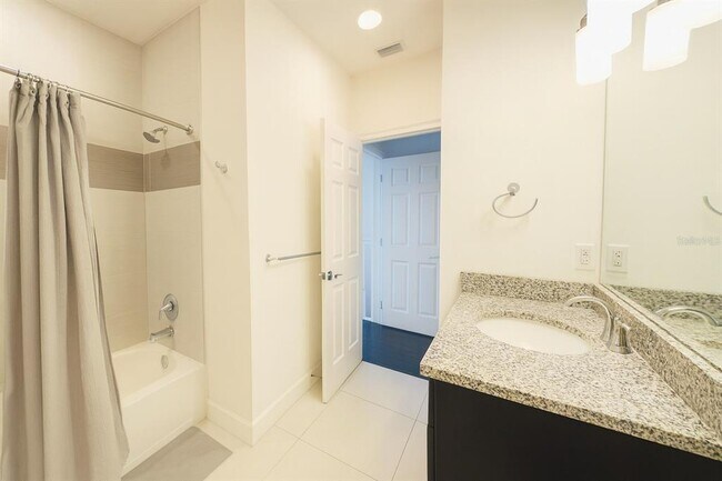 Building Photo - 17521 Placidity Ave