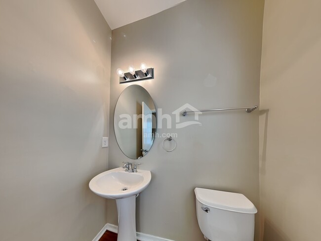 Building Photo - 14124 Holly Springs Dr