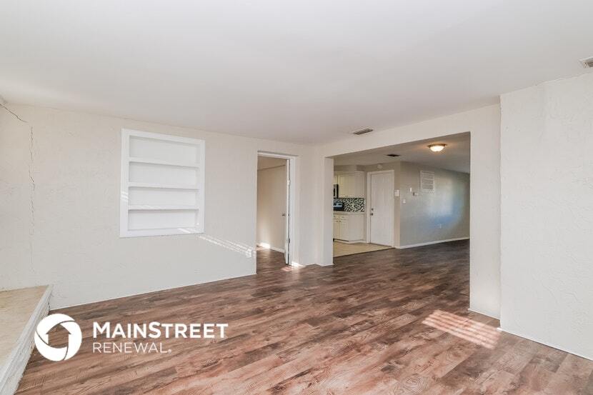 Building Photo - 1050 Normandy Blvd