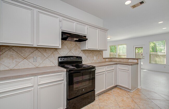 Building Photo - 743 Hallsleigh Ln
