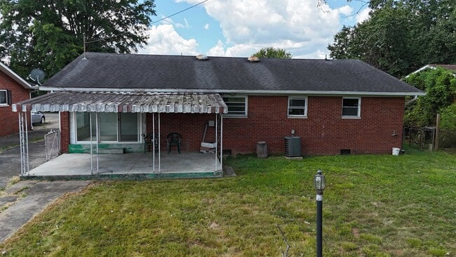 Building Photo - 78 Township Rd