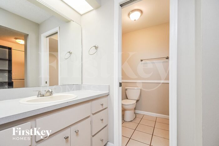 Building Photo - 1029 Lamplighter Ln