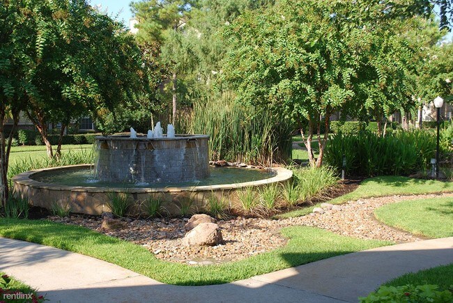 Building Photo - 8655 Jones Rd