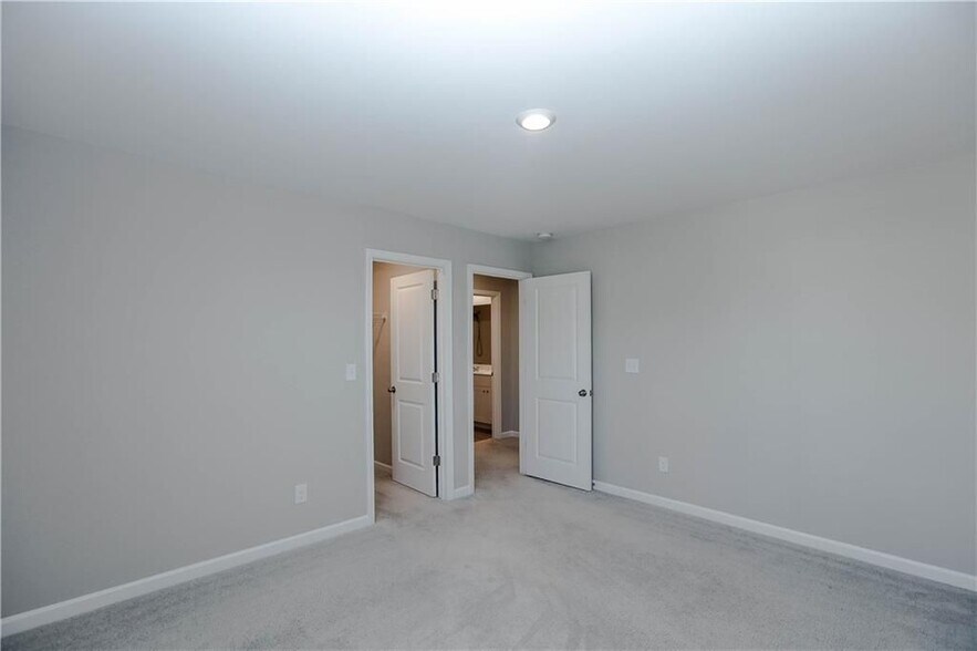 Building Photo - 4355 Magpie Dr