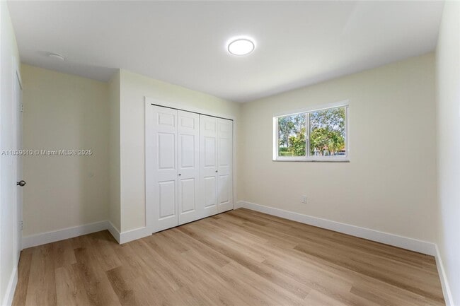 Building Photo - 6731 SW 48th St