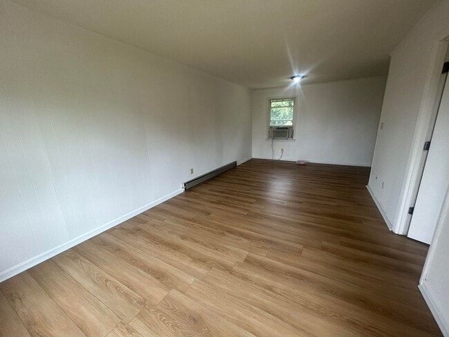 Building Photo - Briskwood Apartments