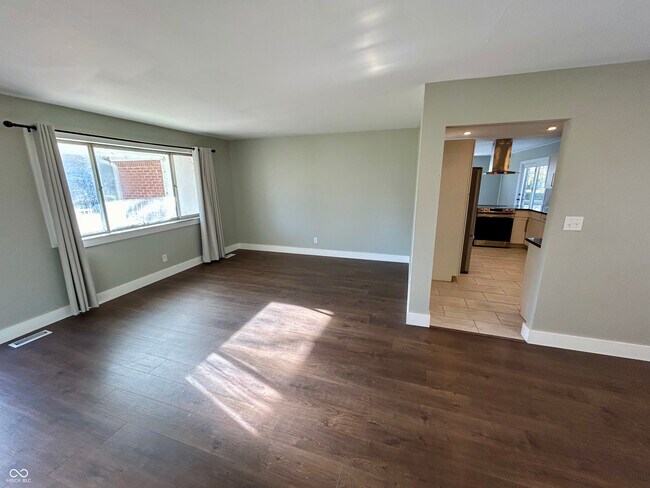 Building Photo - 154 Pearl St