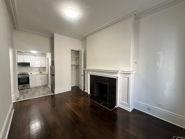 Primary Photo - 1134 Madison Ave
