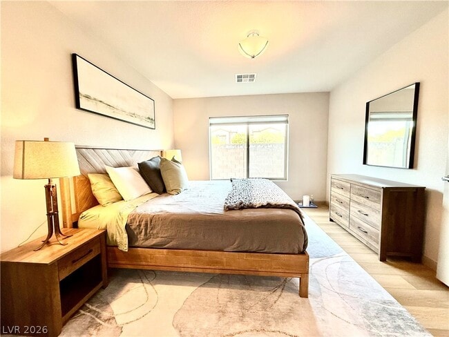 Building Photo - 8044 Carpenter Creek Ave