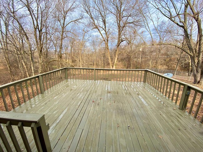 Building Photo - 3925 Halehaven Dr