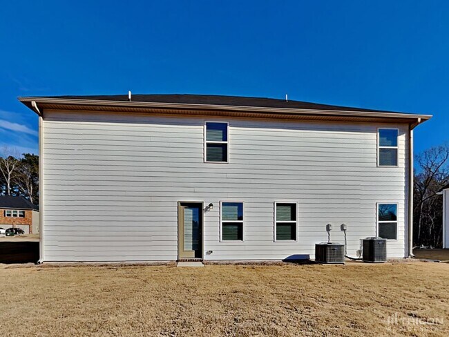 Building Photo - 1071 Bluecoat Cir