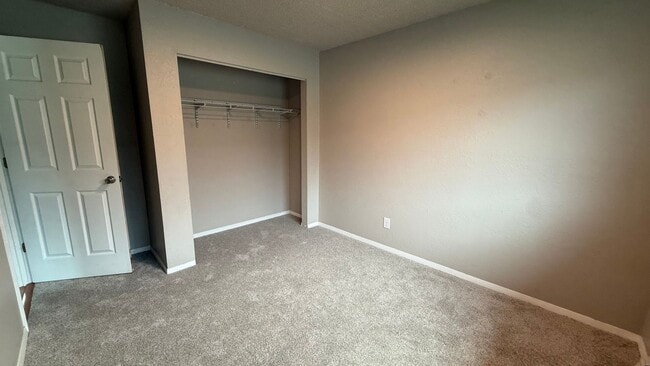 Building Photo - 1103 Karluk St