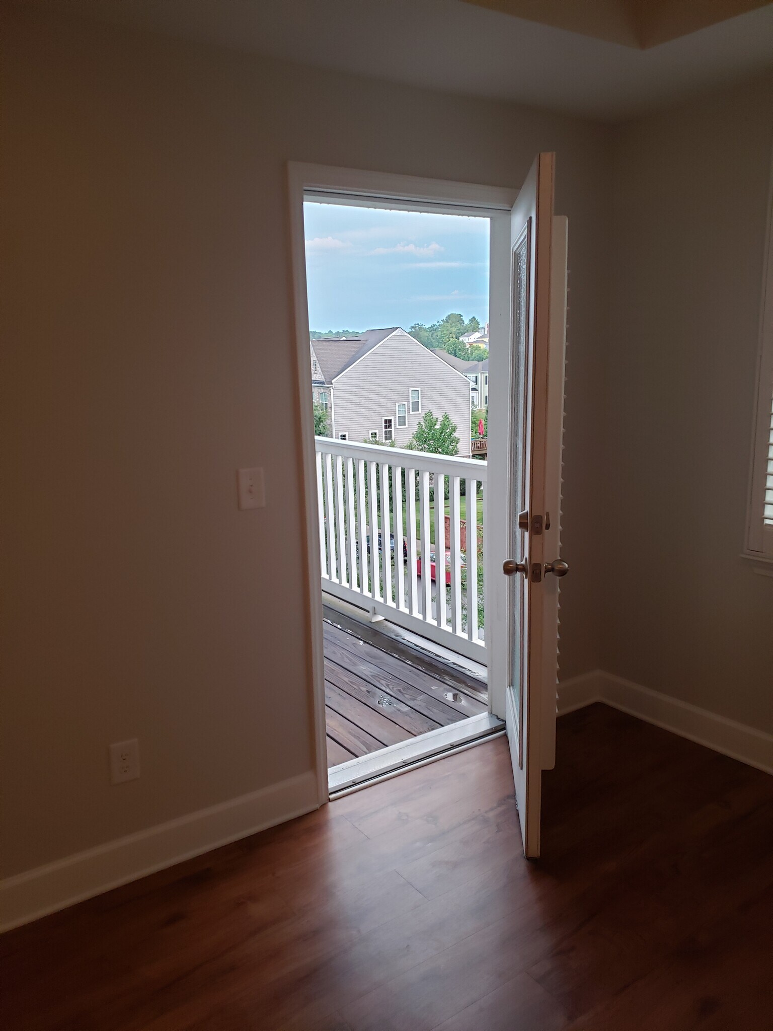 Building Photo - 8201 Lenox Creekside Dr