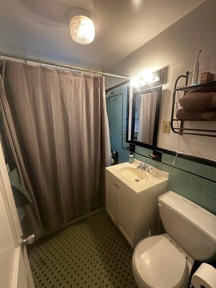 Building Photo - 73 Partridge Ave