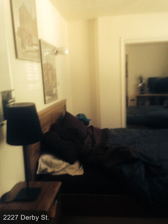 Building Photo - 2227 Derby St