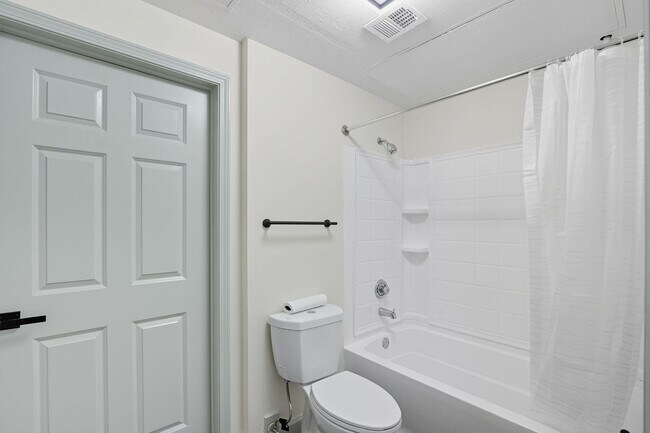 Building Photo - 510 S Highland St