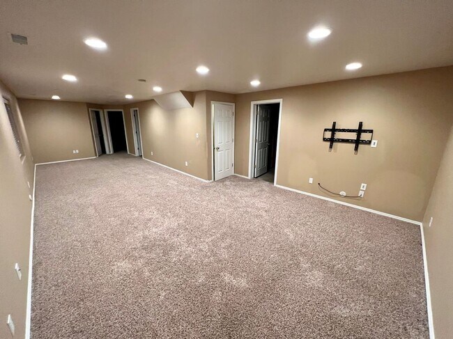 Building Photo - 4208 Willow Canyon Dr