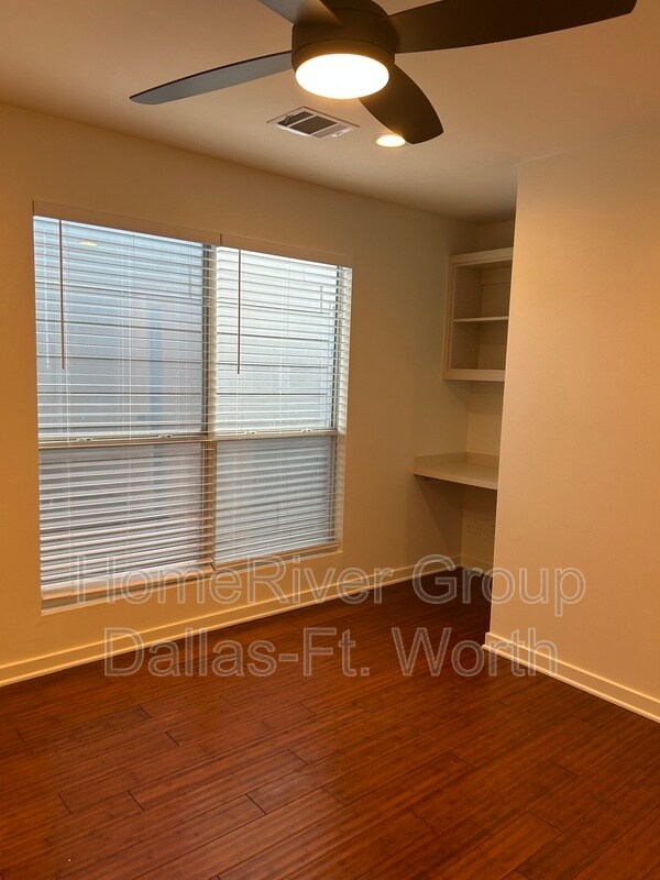 Building Photo - 4134 Travis St